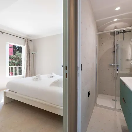 Apartman 3-br Floor With Rooftop *